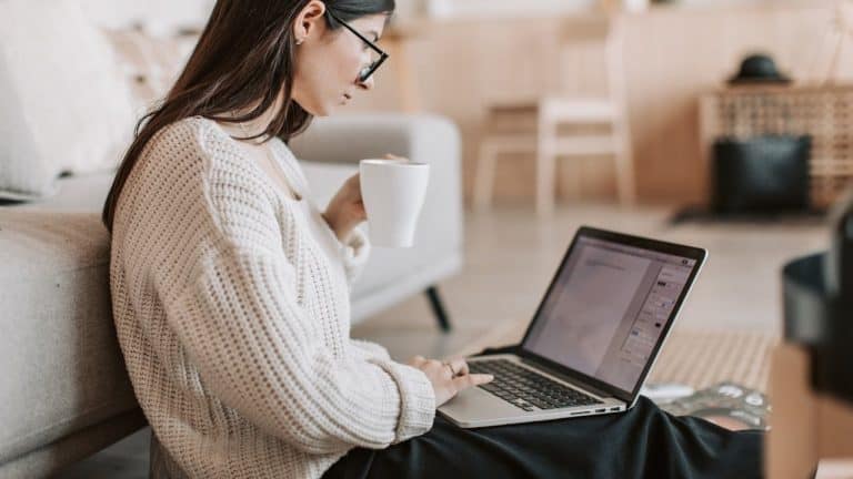 10+ Cara Menjadi Penulis Profesional, Ini Rahasianya!