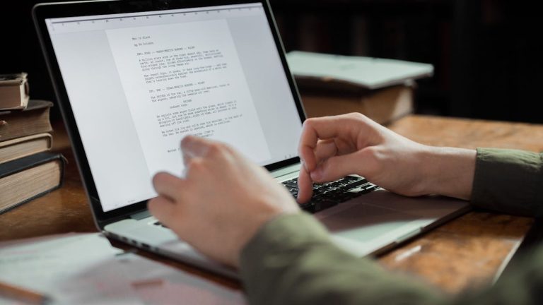 Memahami Jenis-Jenis dan Tips Menghindari Plagiarisme dalam Karya Tulis