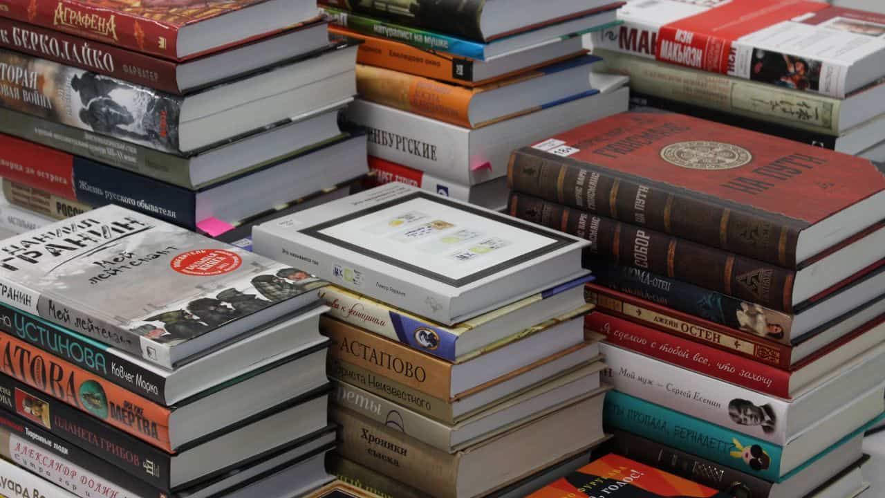 Jasa Konversi Skripsi, Tesis, Disertasi, dan KTI Lainnya Menjadi Buku Ber-ISBN Berkualitas dan Murah