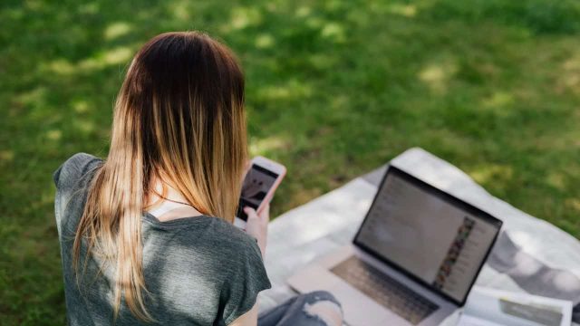 Kenapa Penulis Perlu Aktif di Media Sosial? Ini 8 Alasannya
