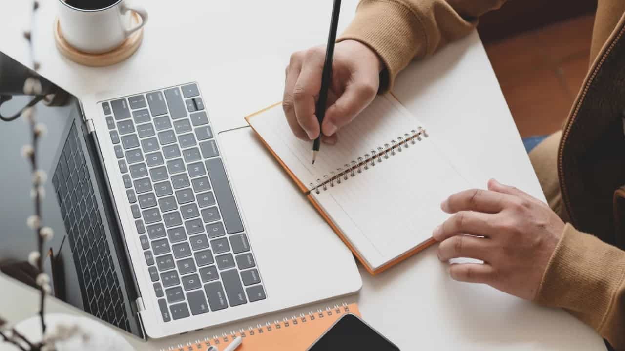 7 Tips Mulai Menulis Kembali Setelah Lama Vakum