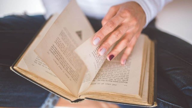 7 Tips Membangun Karakter Tokoh untuk Cerita Novel agar Memikat Pembaca