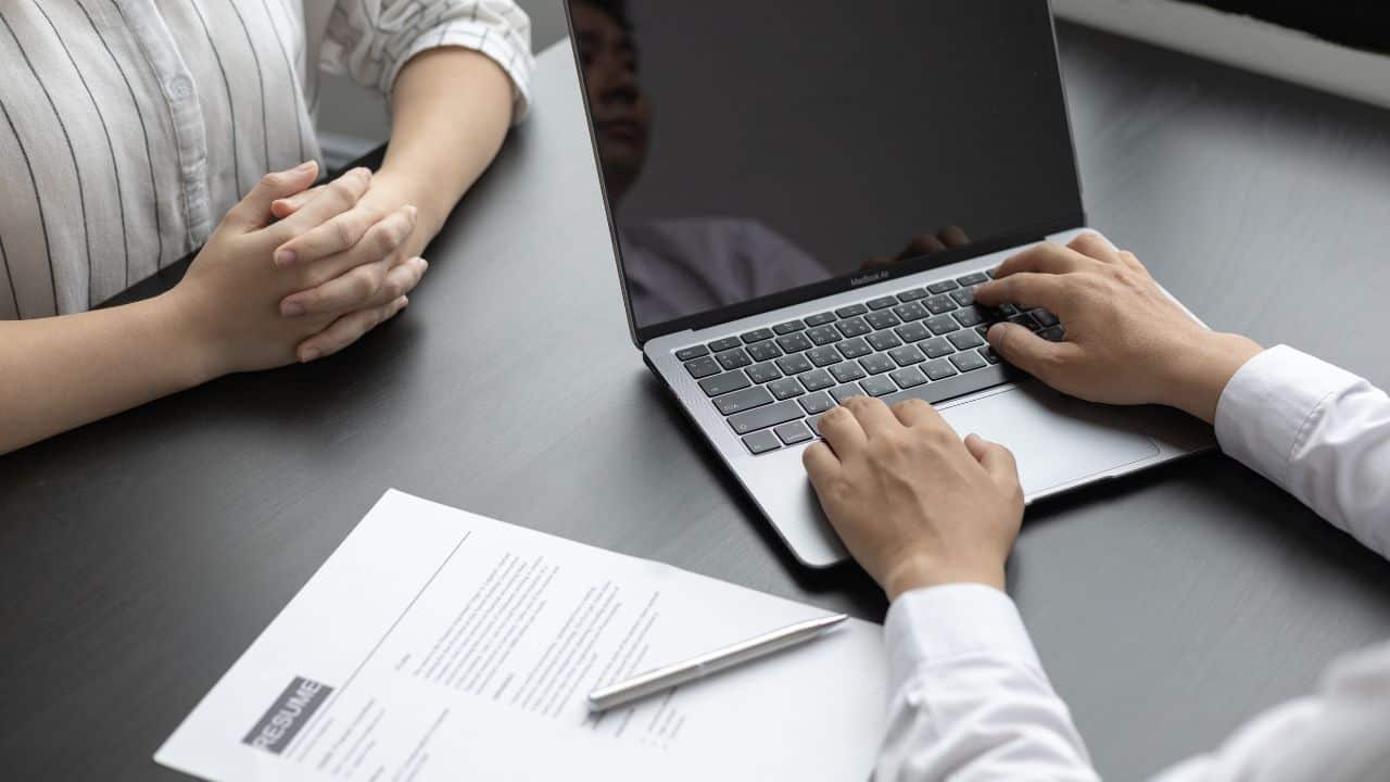 Syarat Pengajuan Hak Cipta (HKI) Buku yang Harus Dipenuhi oleh Pemohon (Penulis)