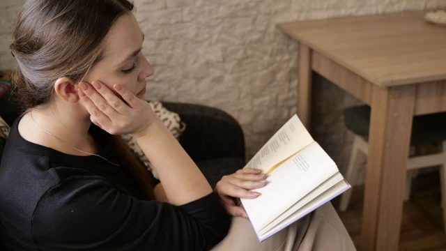 5 Rekomendasi Buku Novel tentang Frater dan Kehidupan Seminari yang Menginspirasi