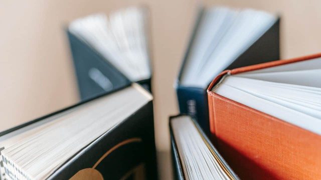 8 Cara Mengatasi Rasa Takut Penulis ketika Menerbitkan Buku