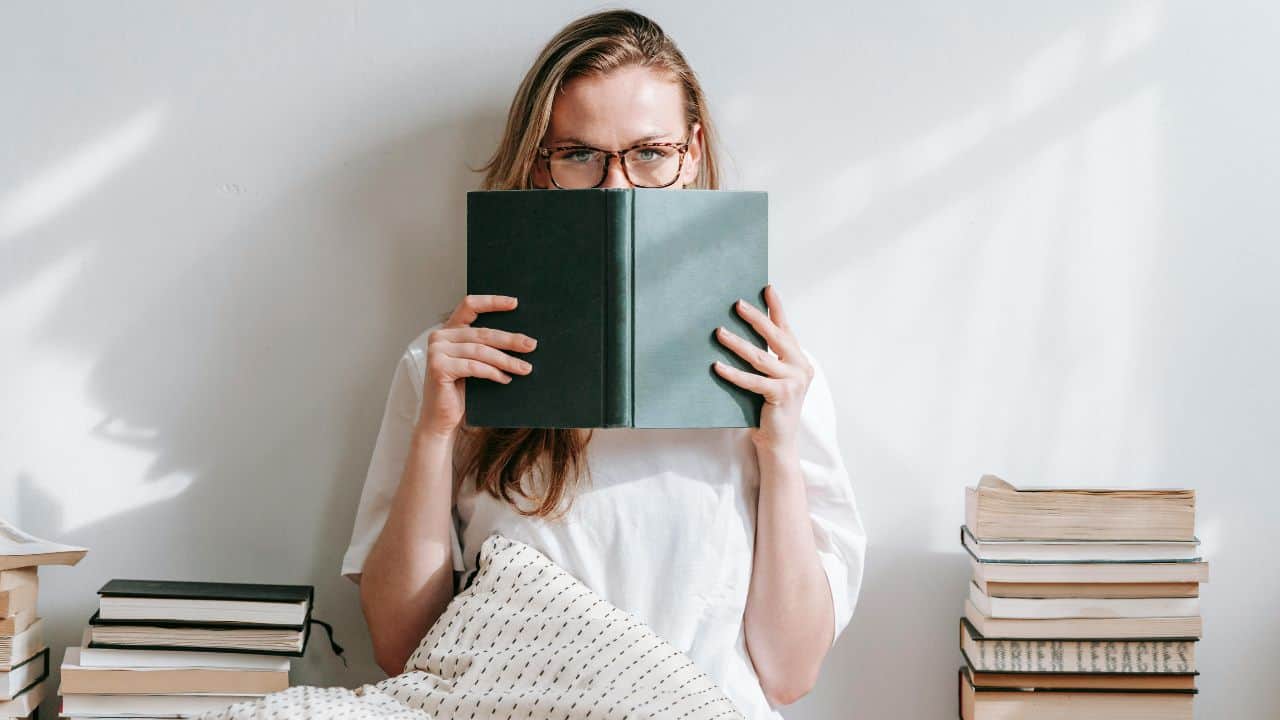 8 Keuntungan Memilih Penerbit Buku Kredibel, Profesional, dan Berkualitas