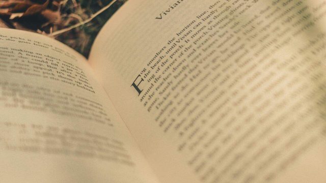 Mengenal 4 Jenis Sudut Pandang di Cerita Novel: Sudut Pandang Orang Pertama, Kedua, Ketiga dan Campuran