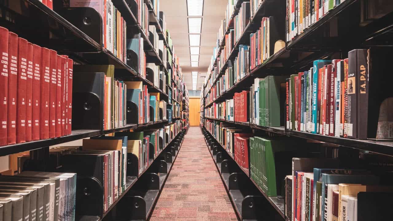 10 Ide Promosi Buku untuk Penulis yang Menerbitkan Buku Secara Self Publishing