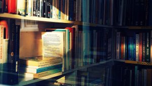 9 Jenis Finishing Buku yang Perlu Kamu Ketahui Sebelum Mencetak Buku