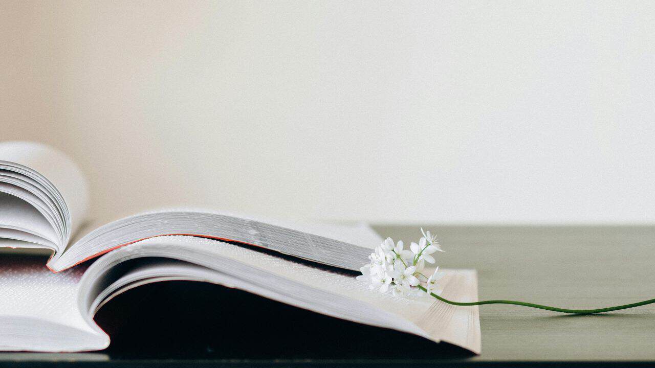 9 Manfaat Menulis Puisi yang Perlu Kamu Ketahui